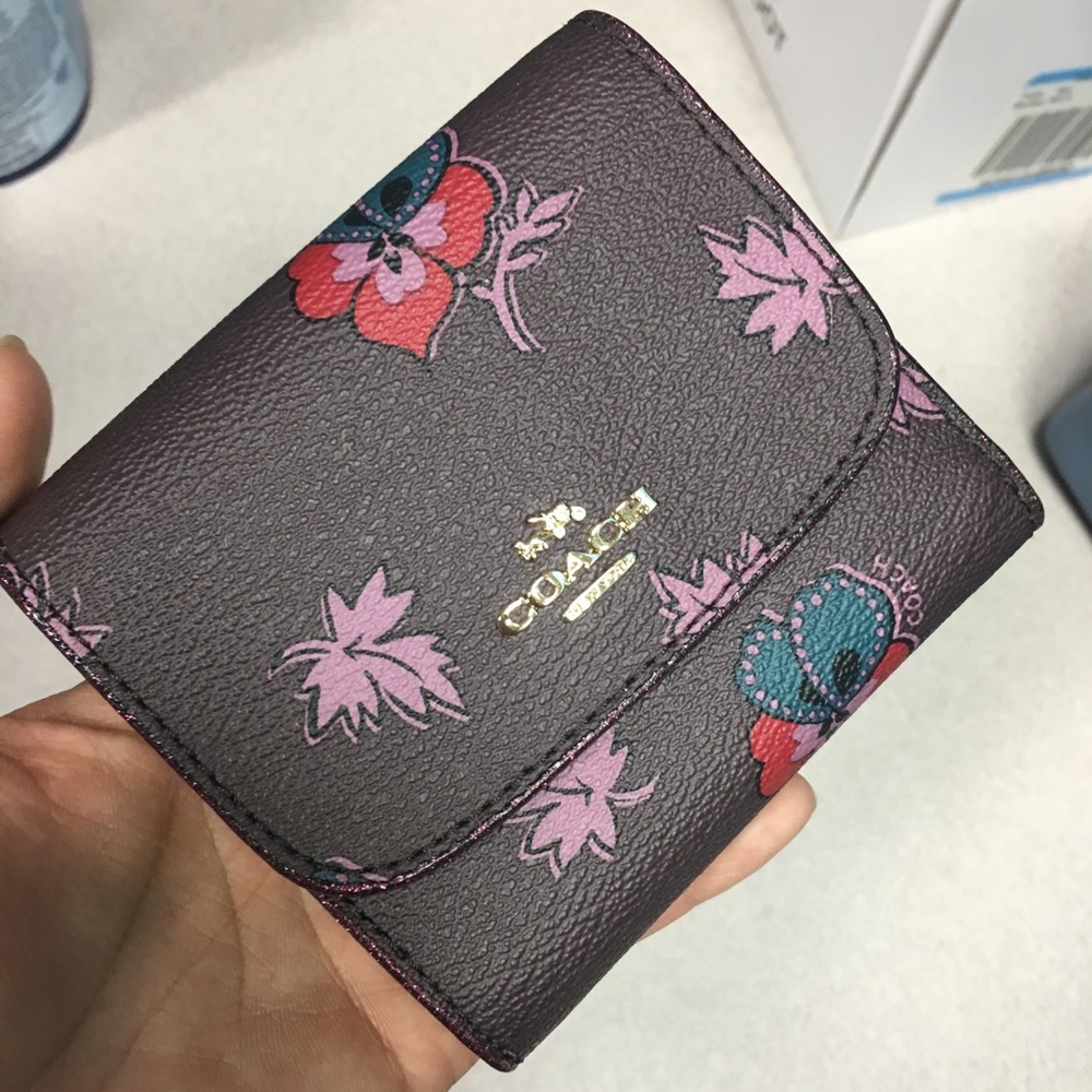 New with Tag Coach Wildflower Print Small Wallet